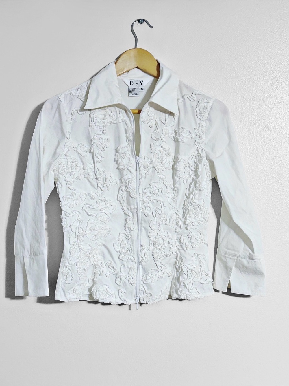 D&Y Vintage White Textured Zip-Up Jacket